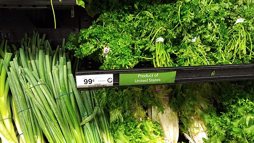 スーパーの野菜売り場の値札